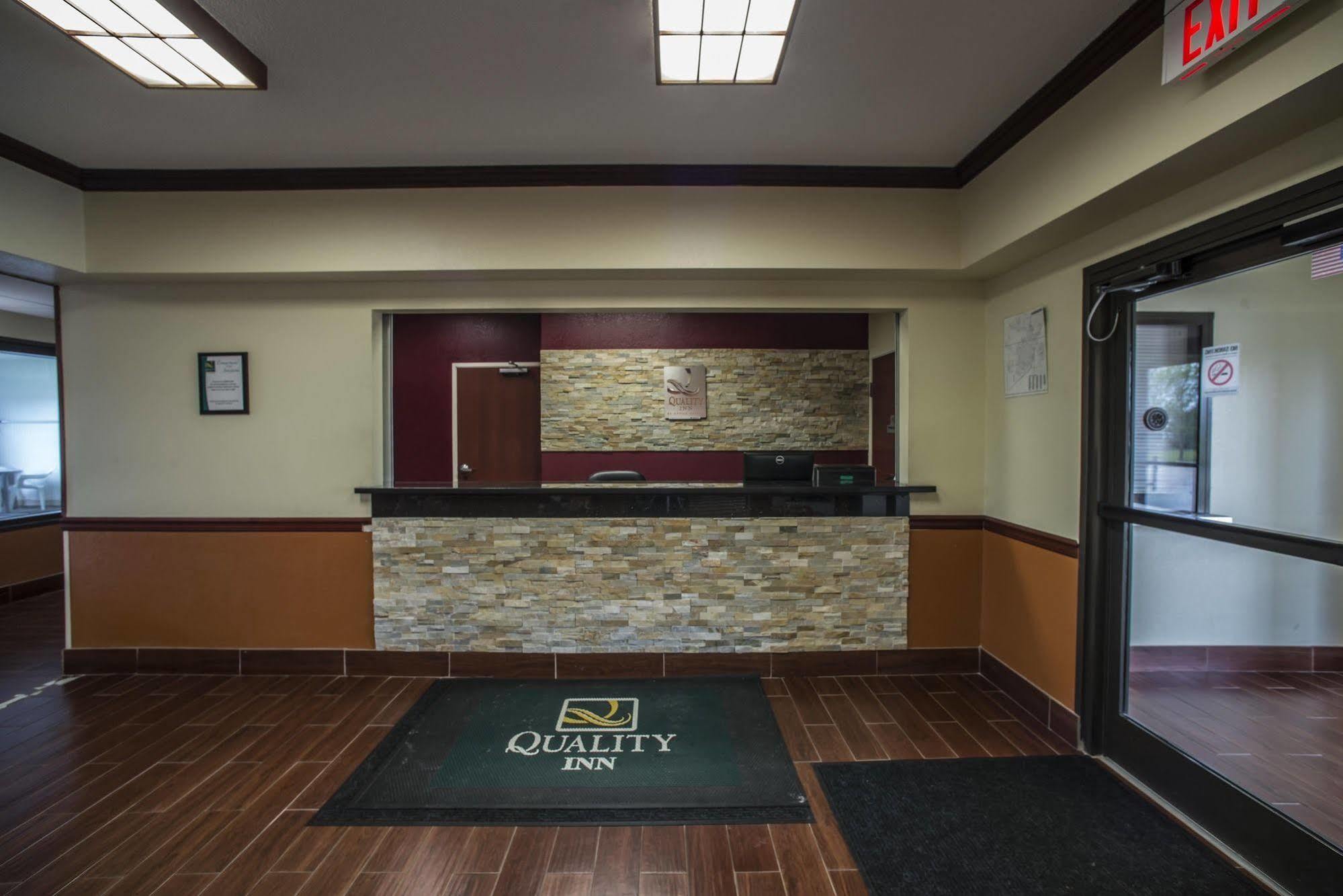 Quality Inn Harrisburg Eksteriør bilde