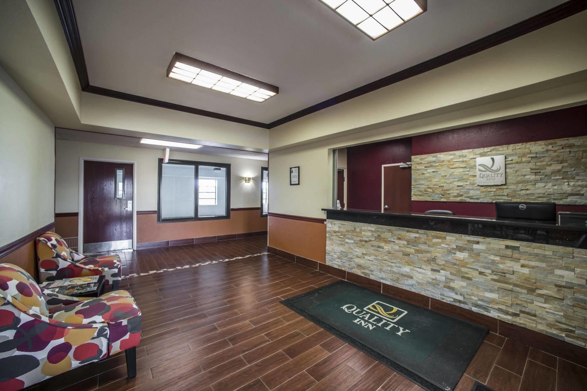 Quality Inn Harrisburg Eksteriør bilde