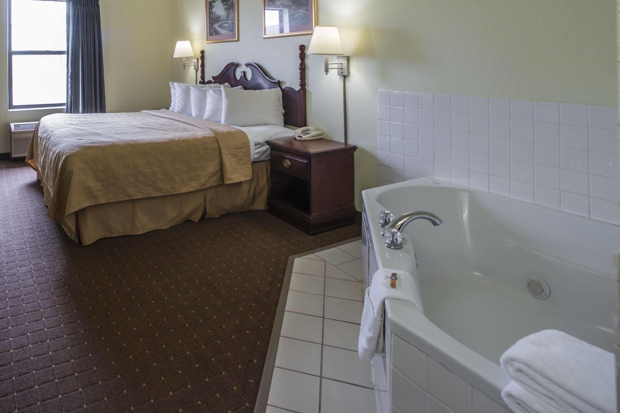 Quality Inn Harrisburg Eksteriør bilde