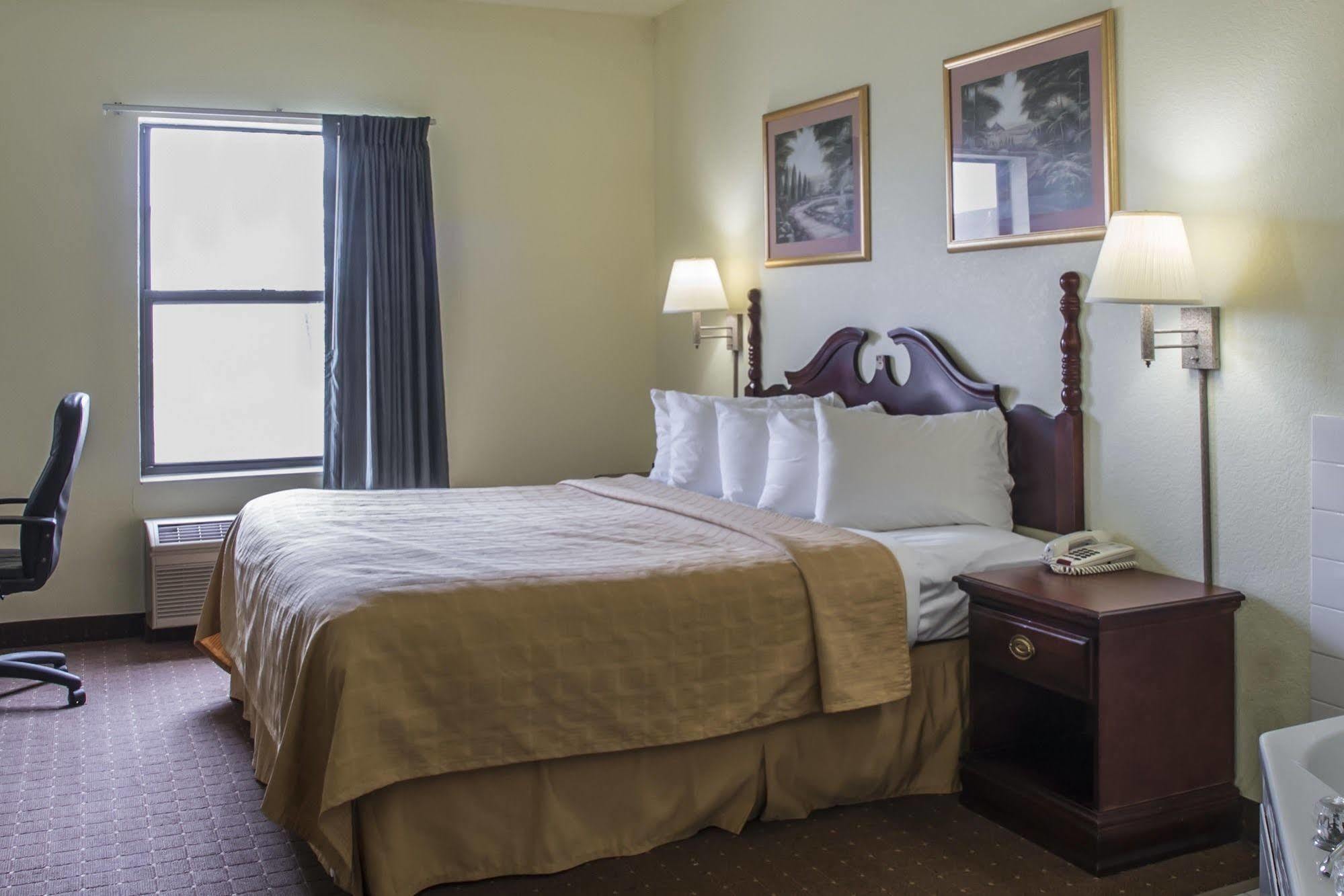 Quality Inn Harrisburg Eksteriør bilde